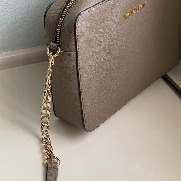 Michael Kors Taupe Shoulder Bag New - Picture 6 of 6